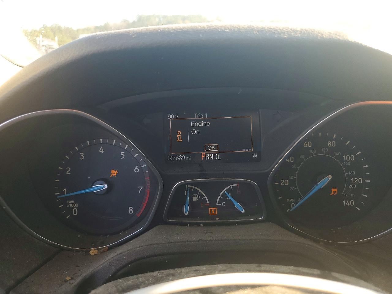 2017 FORD FOCUS SE photo 9