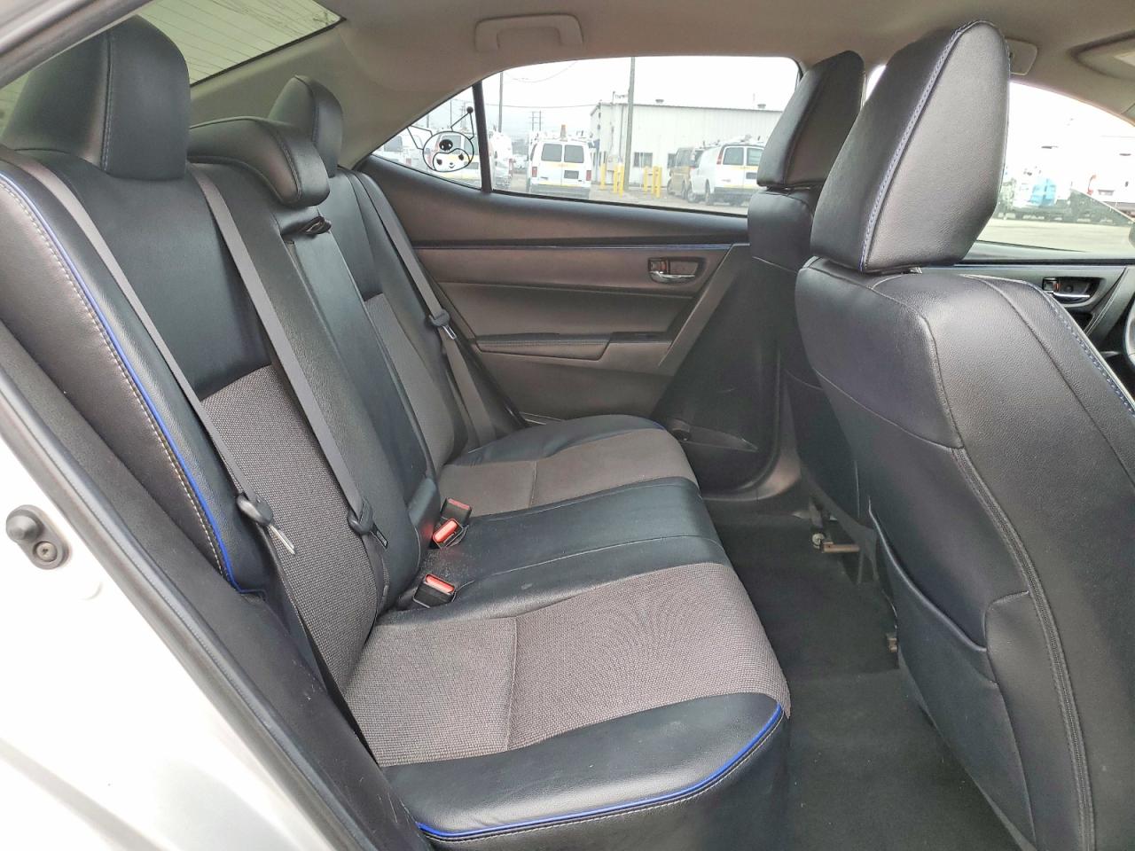 2018 TOYOTA COROLLA L photo 10