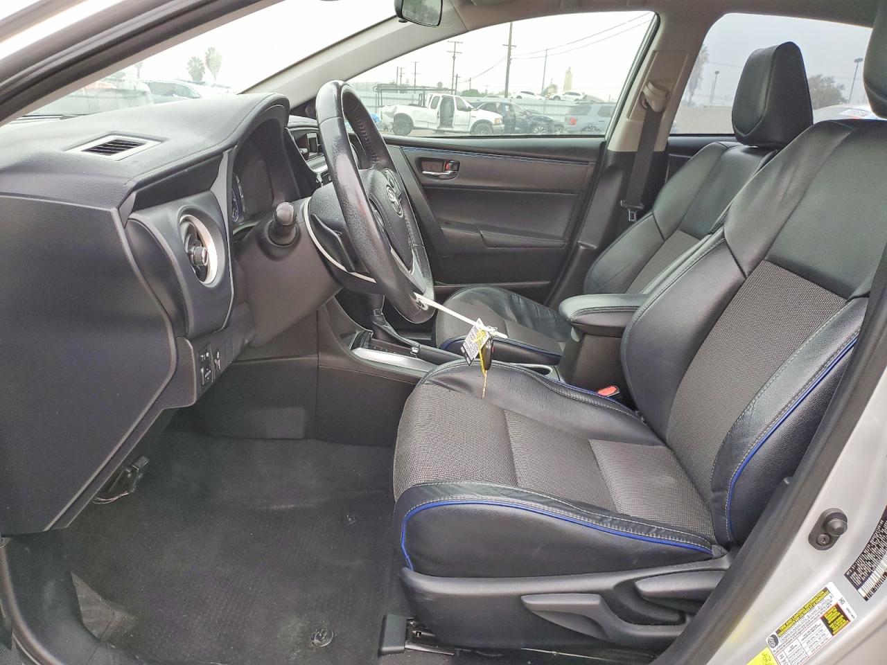 2018 TOYOTA COROLLA L photo 7