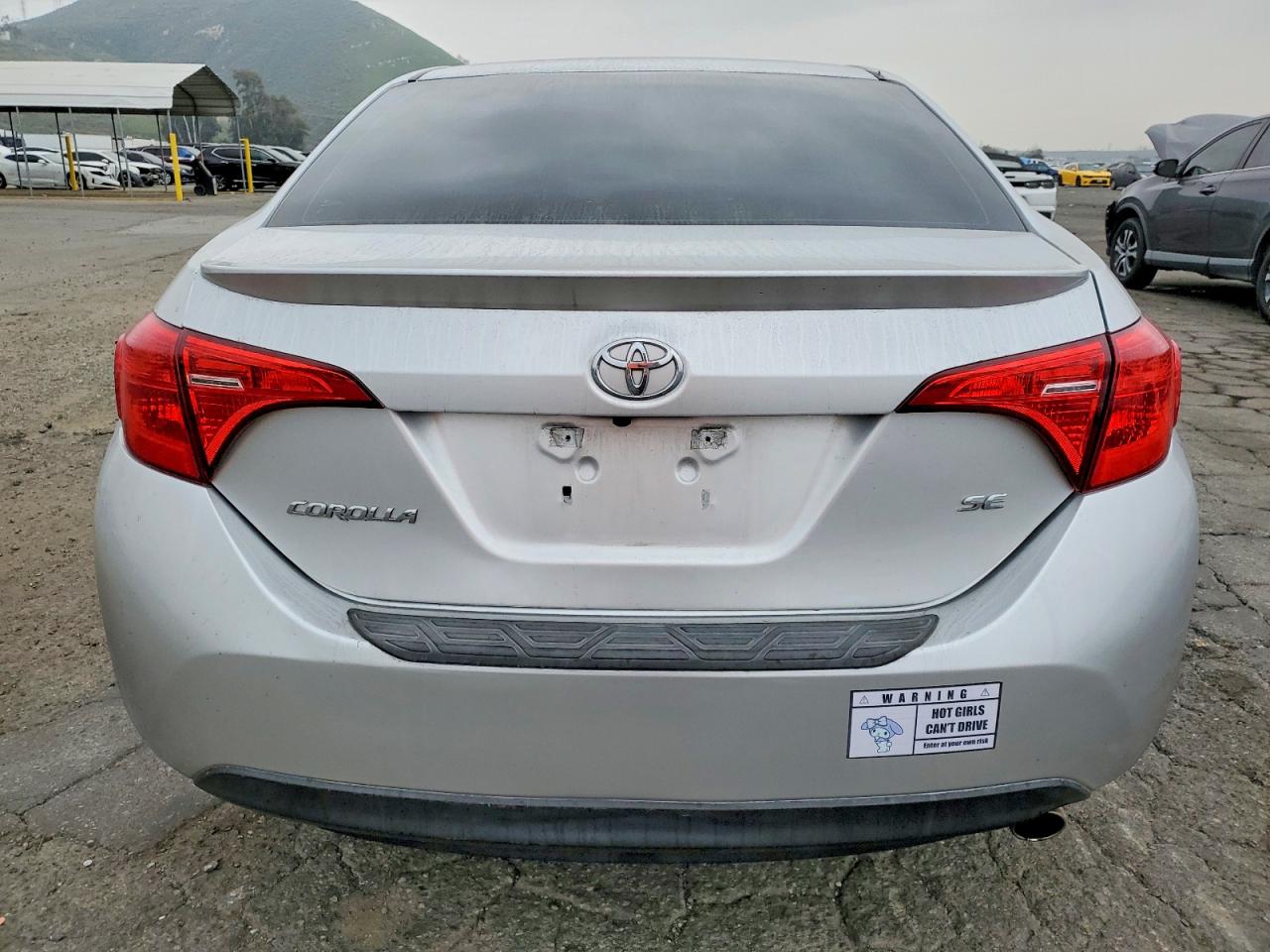 2018 TOYOTA COROLLA L photo 6