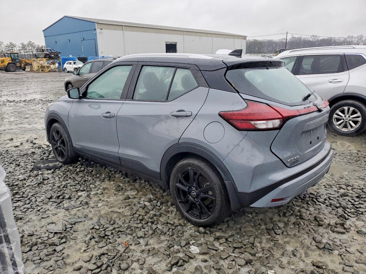2023 NISSAN KICKS SV photo 2