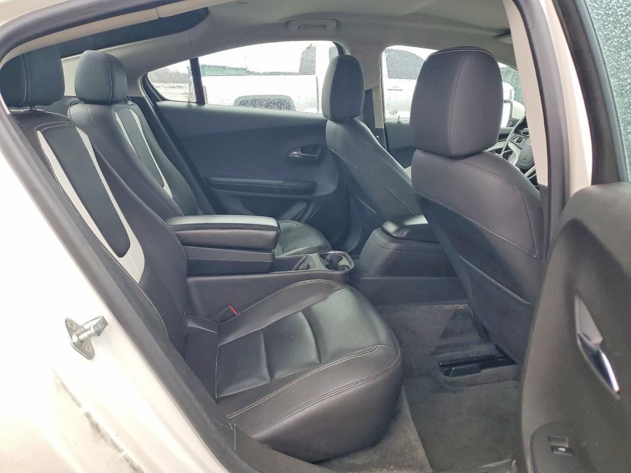 2013 CHEVROLET VOLT photo 10