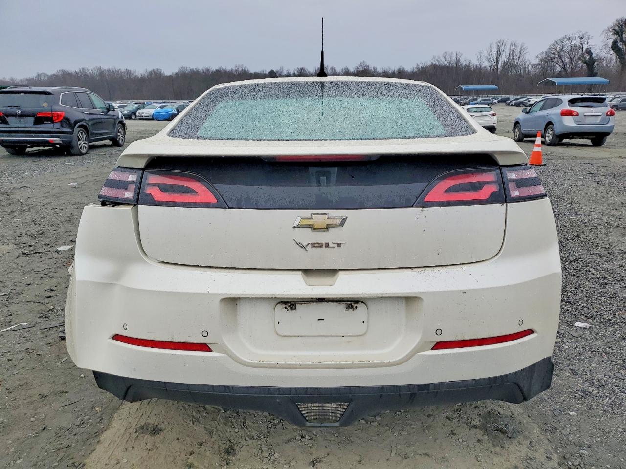 2013 CHEVROLET VOLT photo 6