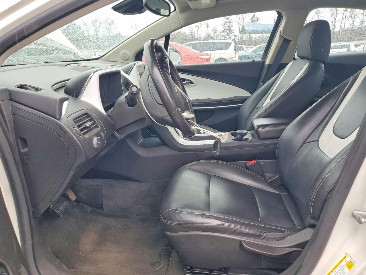 2013 CHEVROLET VOLT photo 7