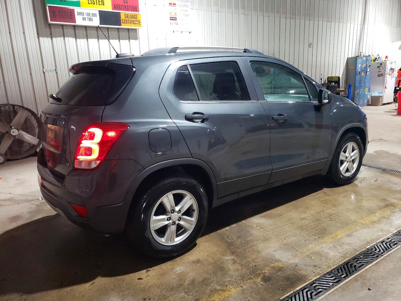 2017 CHEVROLET TRAX 1LT photo 3