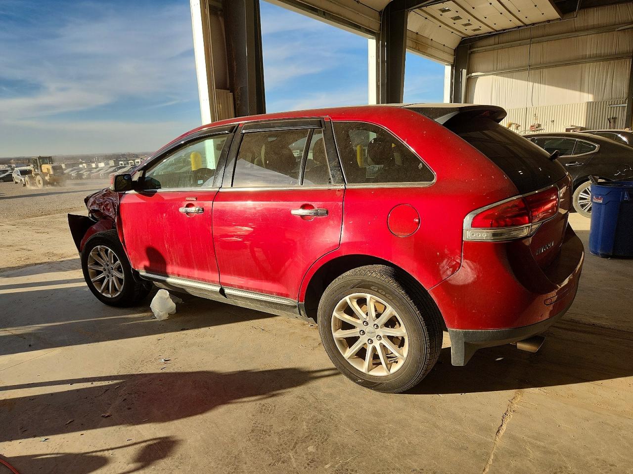 2013 LINCOLN TOWNHOUSE MKX photo 2