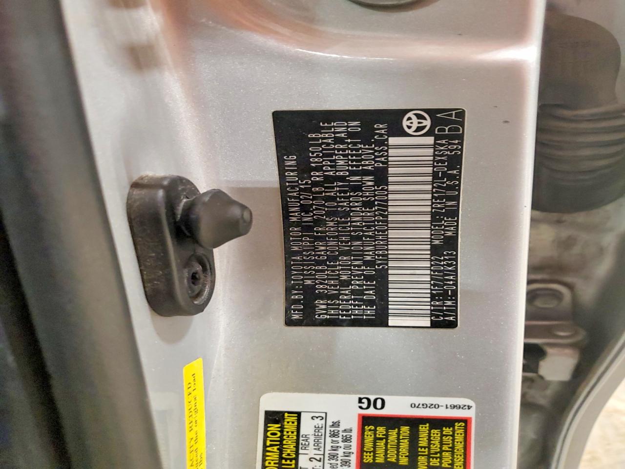2015 TOYOTA COROLLA L photo 12