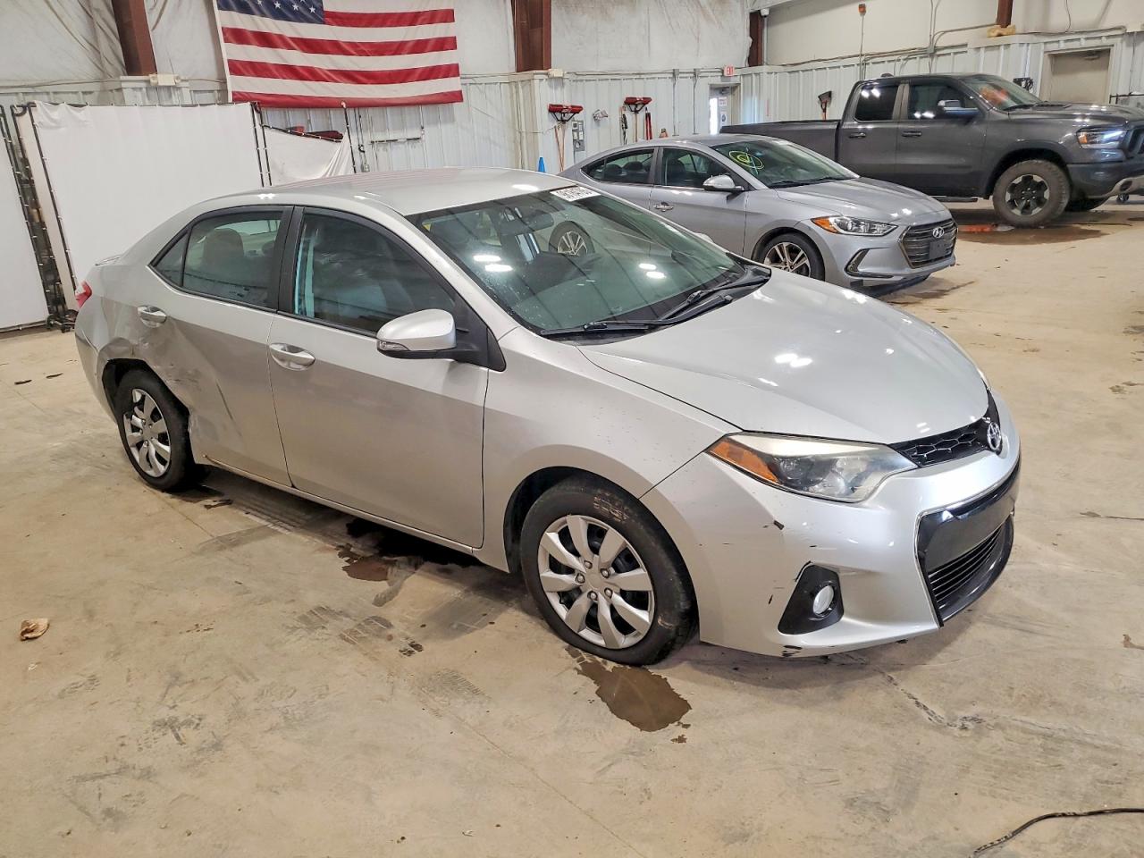 2015 TOYOTA COROLLA L photo 4