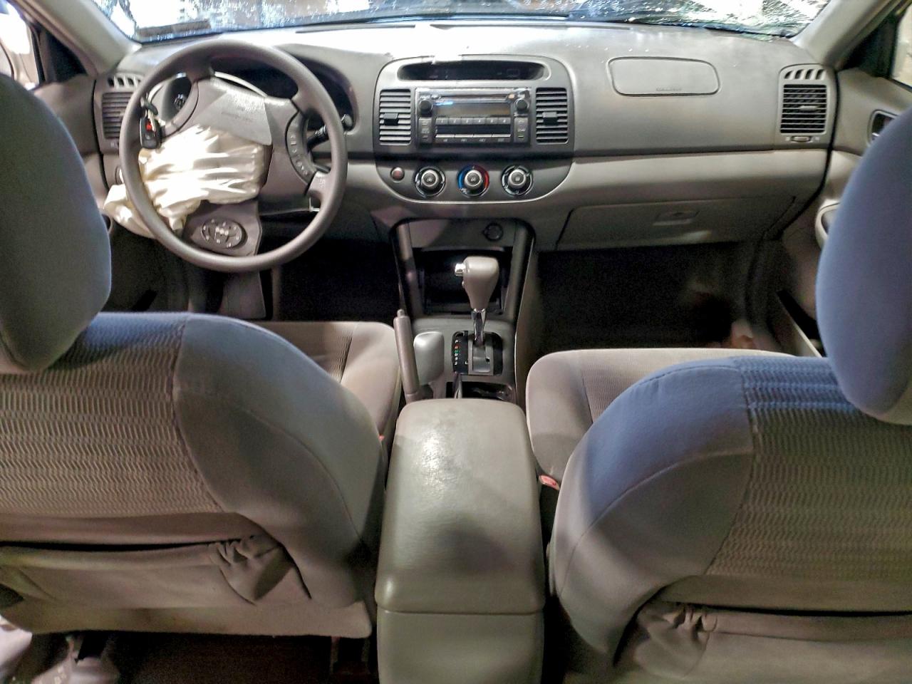 2005 TOYOTA CAMRY LE photo 8