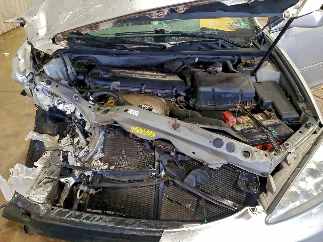 2005 TOYOTA CAMRY LE photo 11