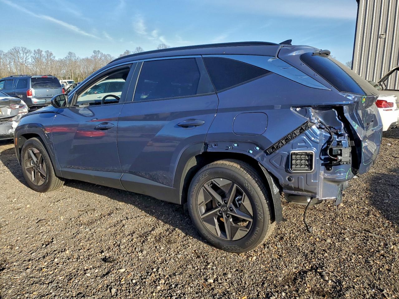 2026 HYUNDAI TUCSON SEL photo 2