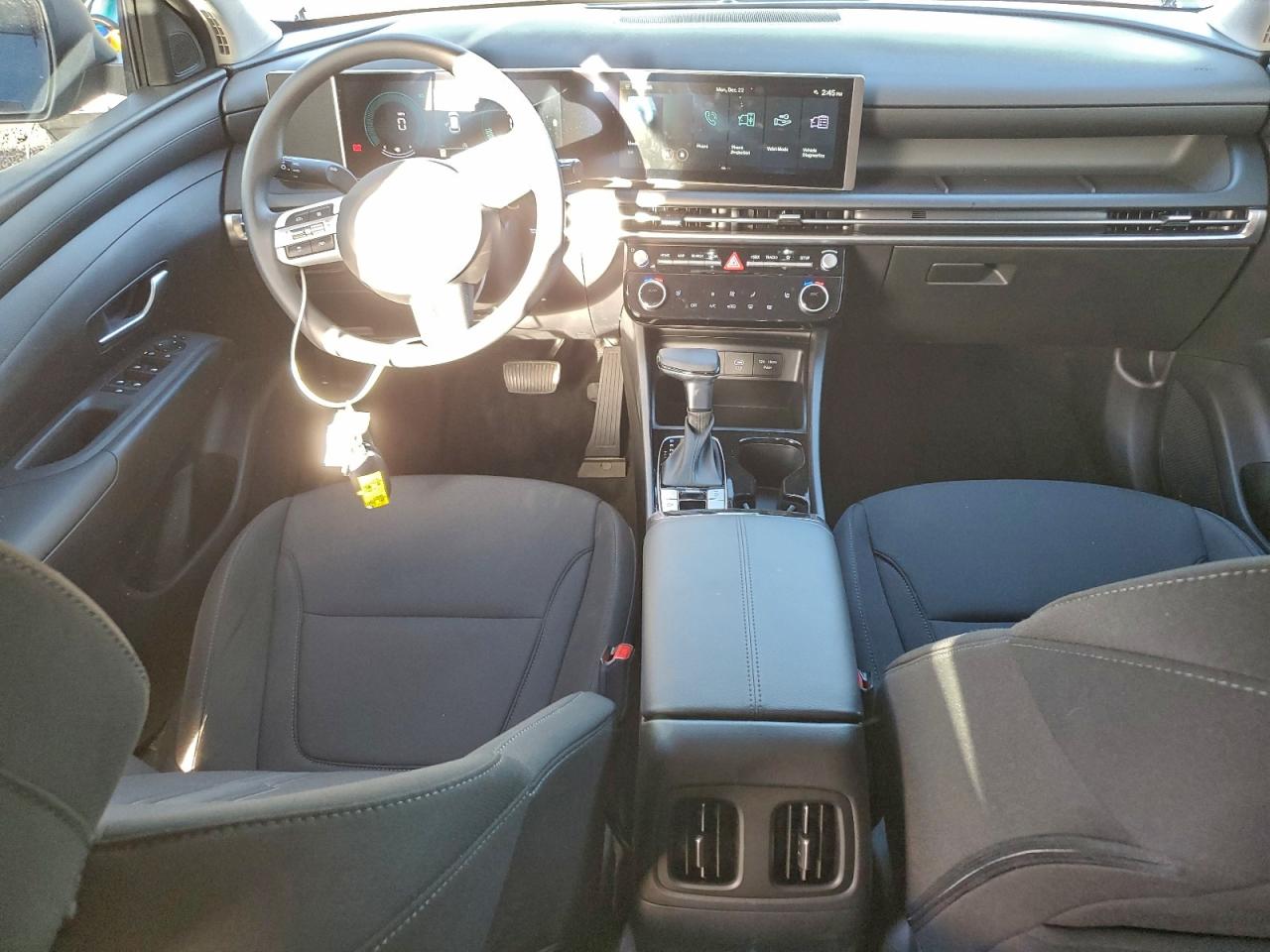 2026 HYUNDAI TUCSON SEL photo 8