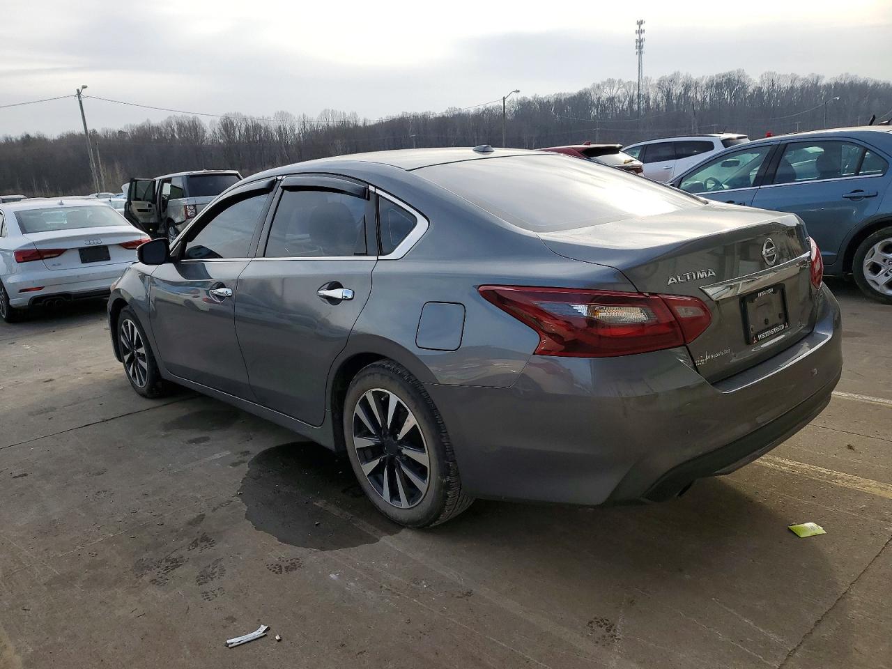 2018 NISSAN ALTIMA photo 2