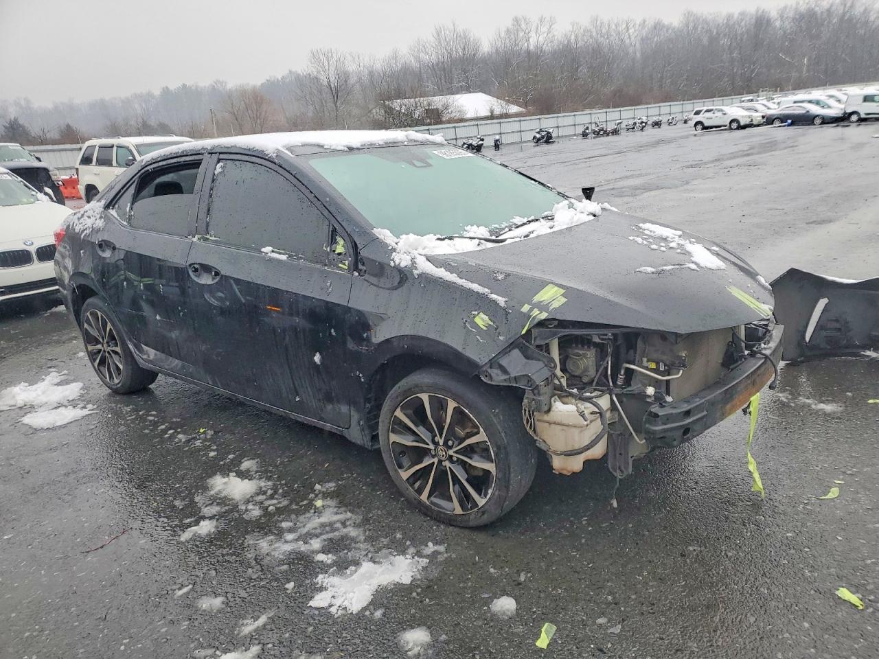 2017 TOYOTA COROLLA photo 4