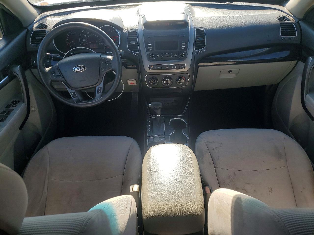 2014 KIA SORENTO LX photo 8