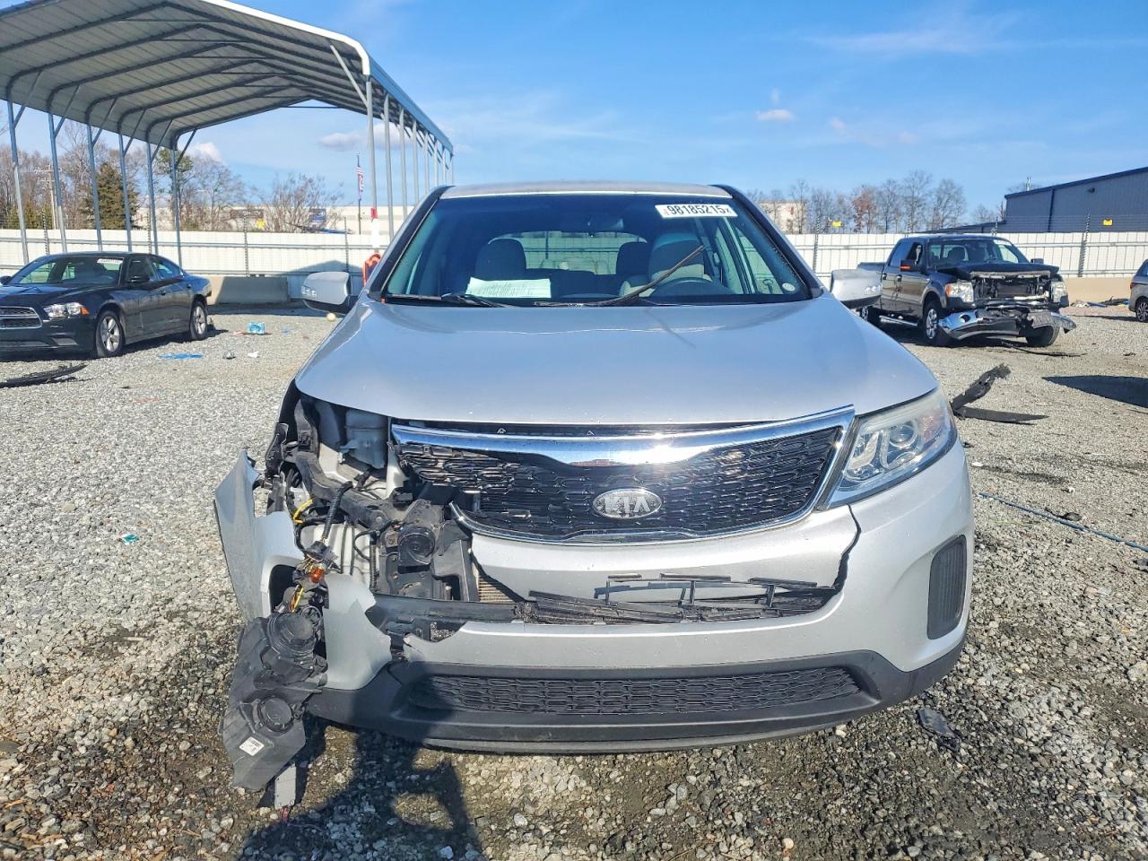 2014 KIA SORENTO LX photo 5