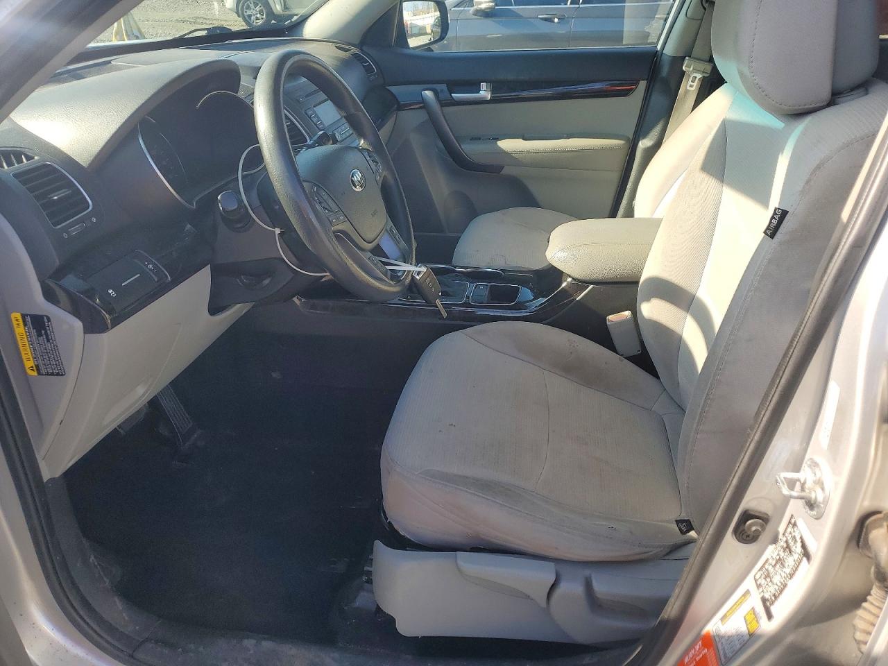 2014 KIA SORENTO LX photo 7