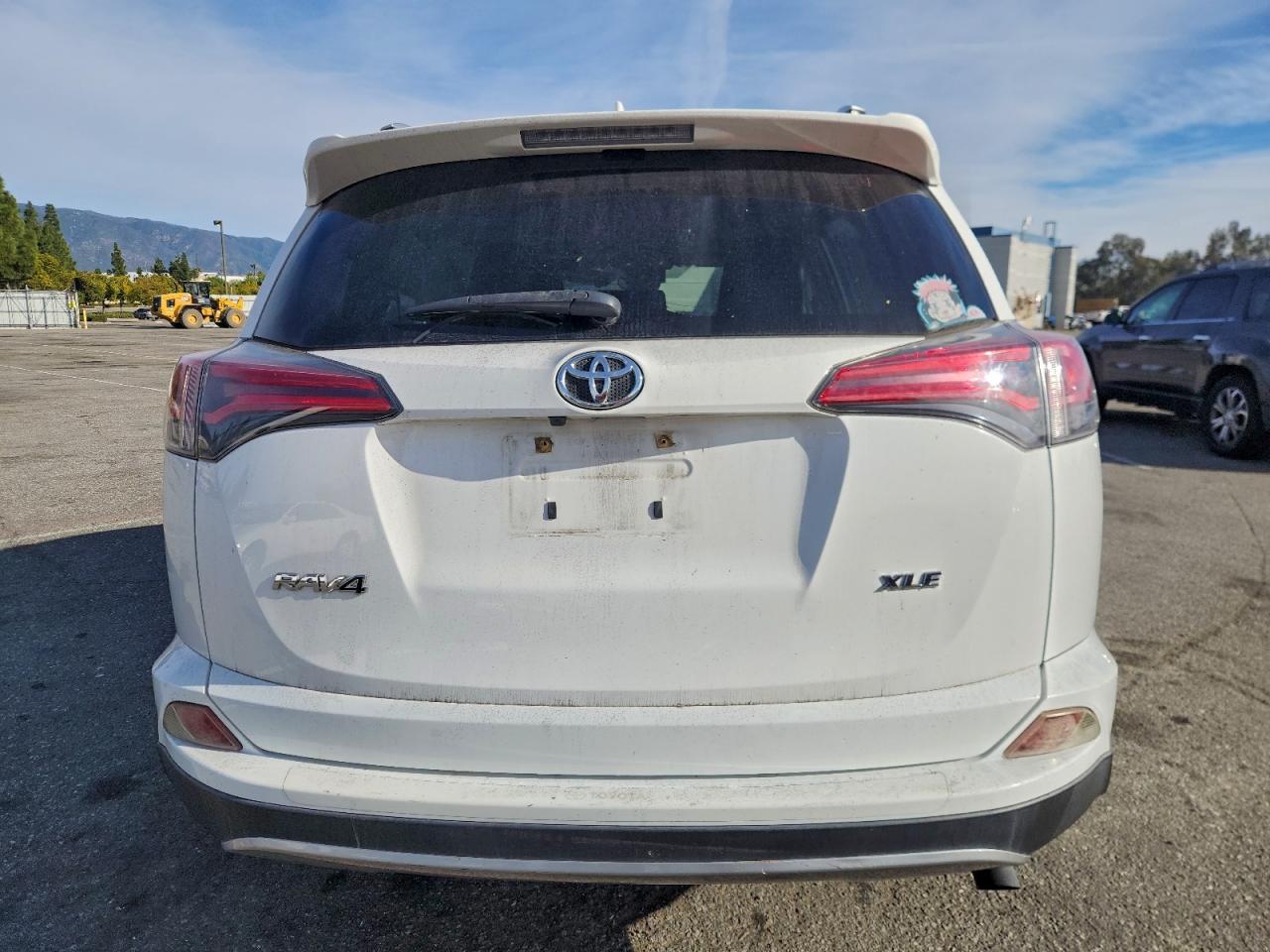 2018 TOYOTA RAV4 ADVENTURE photo 6