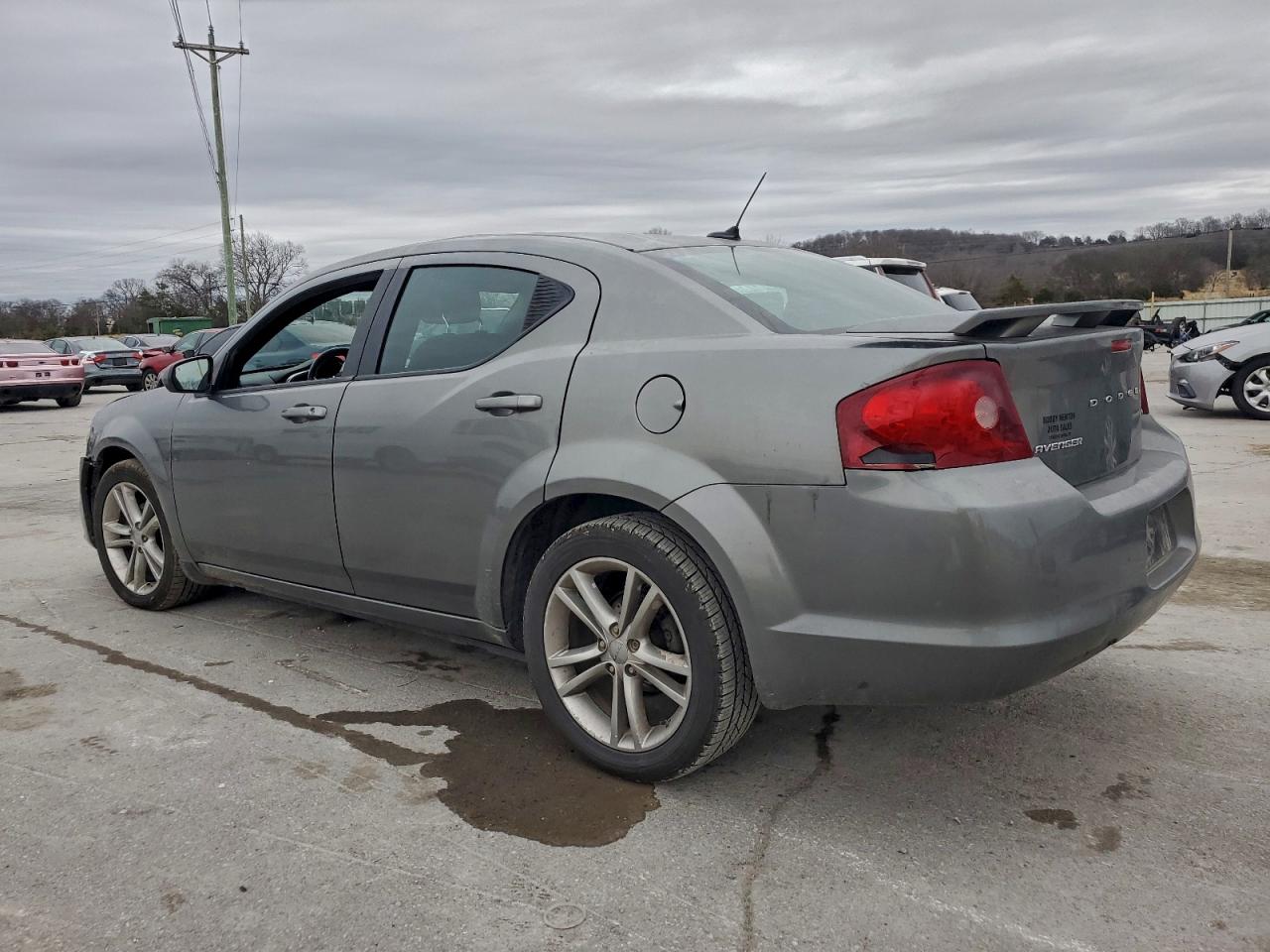 2013 DODGE AVENGER SXT photo 2