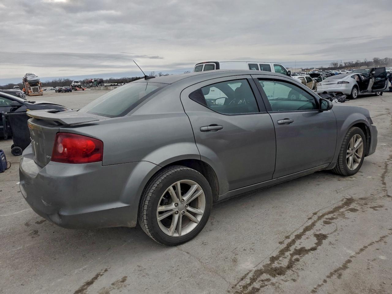 2013 DODGE AVENGER SXT photo 3