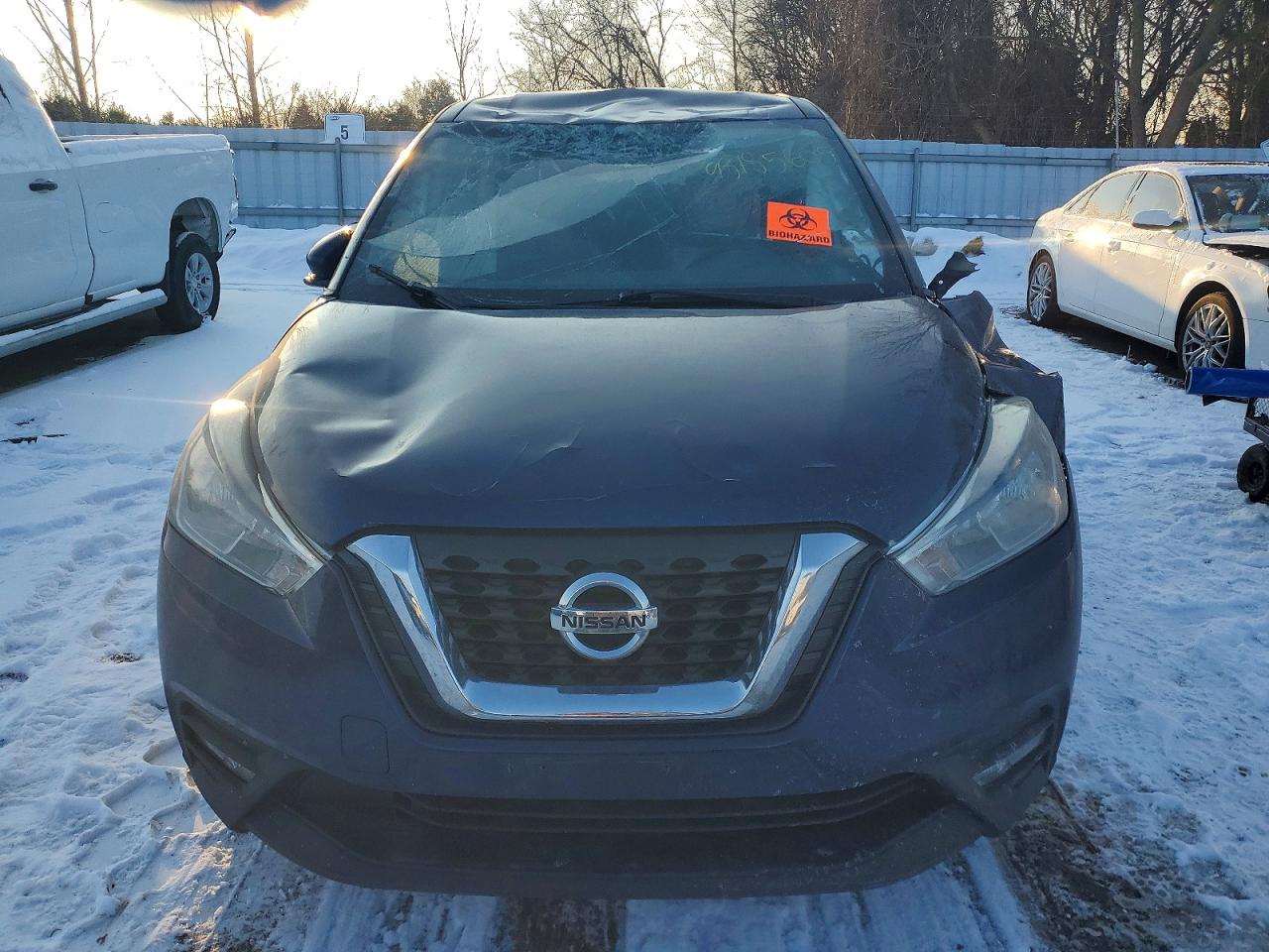 2019 NISSAN KICKS S photo 5