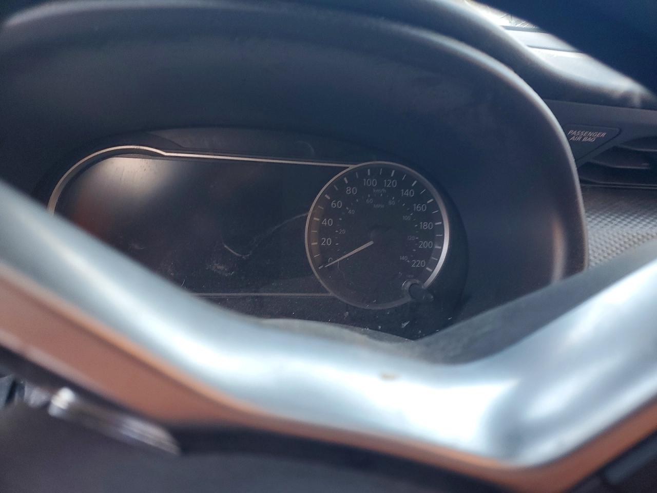 2019 NISSAN KICKS S photo 9