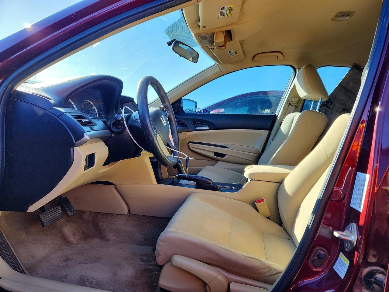 2012 HONDA ACCORD LX photo 19