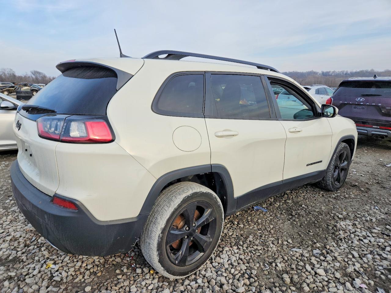 2019 JEEP CHEROKEE LATITUDE PLUS photo 3