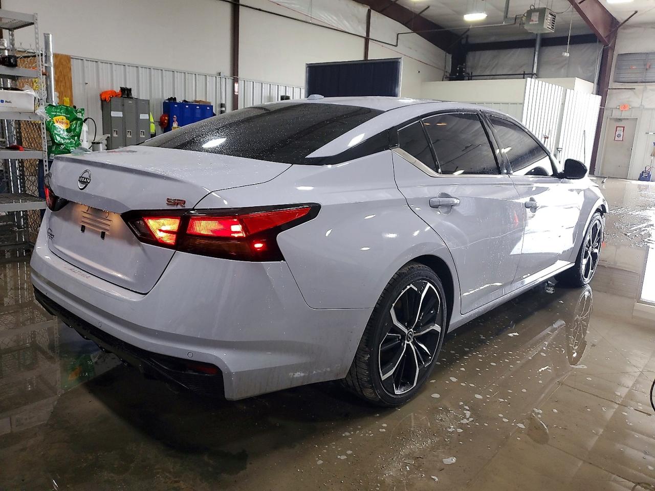 2025 NISSAN ALTIMA 2.5 SR photo 3