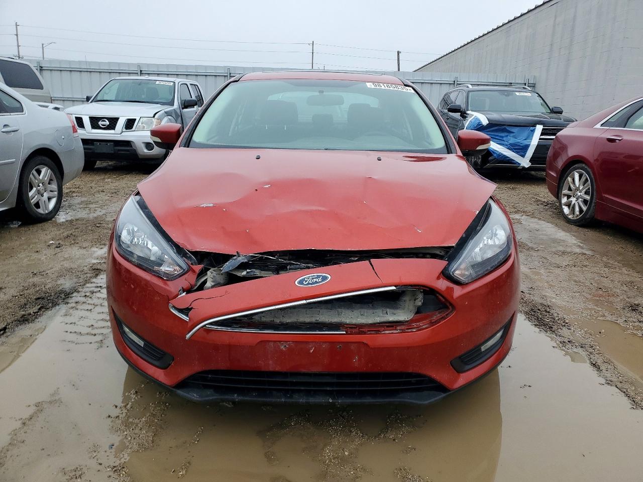 2018 FORD FOCUS SEL photo 9