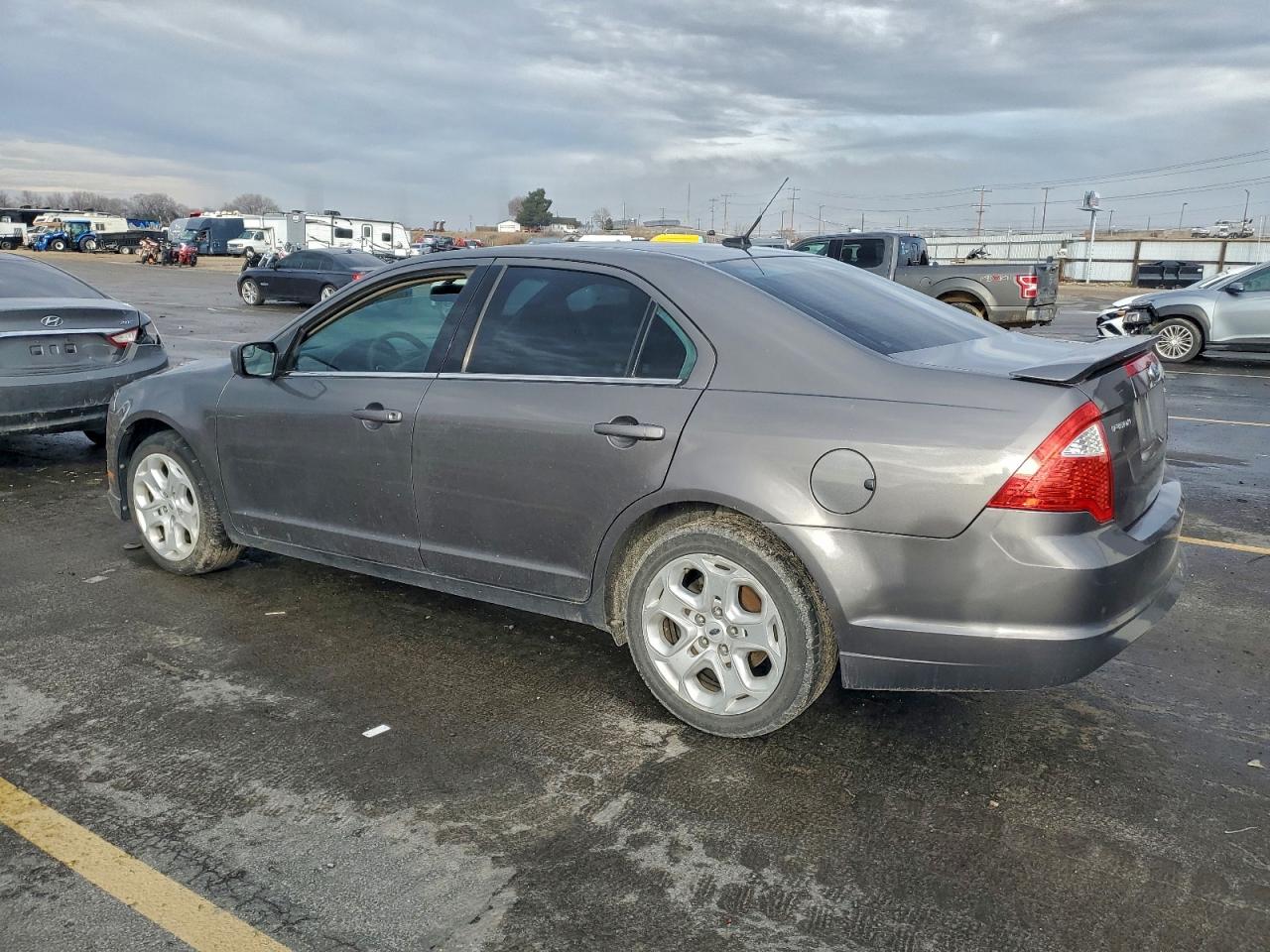 2011 FORD FUSION SE photo 5