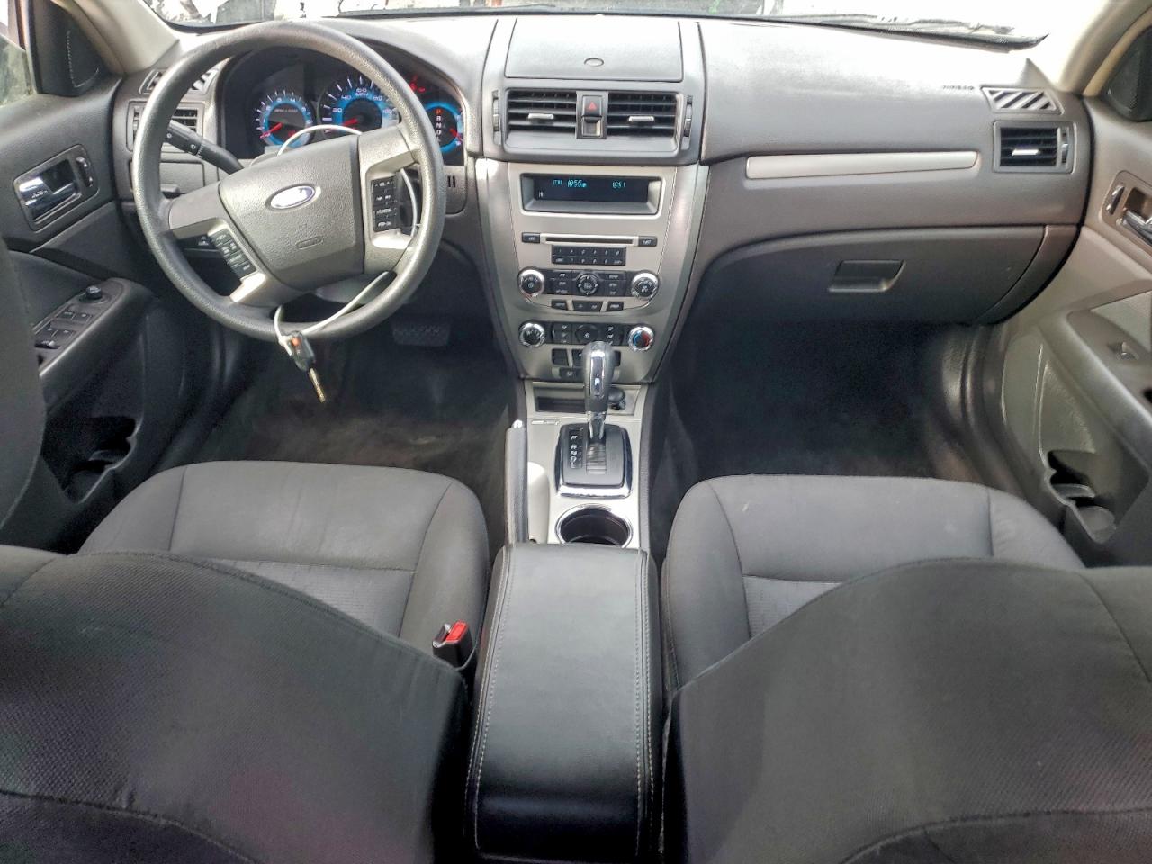 2011 FORD FUSION SE photo 29