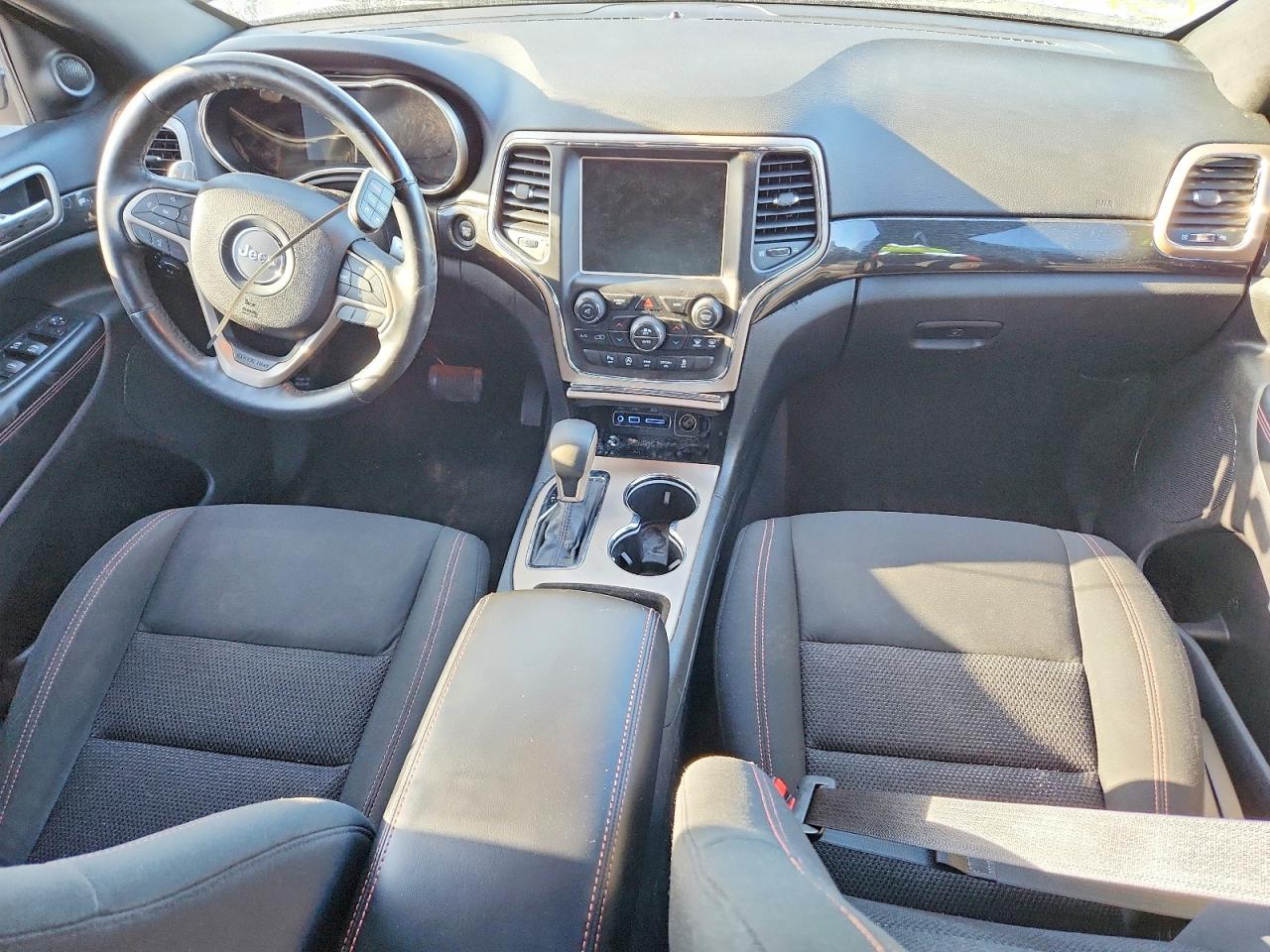 2016 JEEP GRAND CHEROKEE LAREDO photo 8