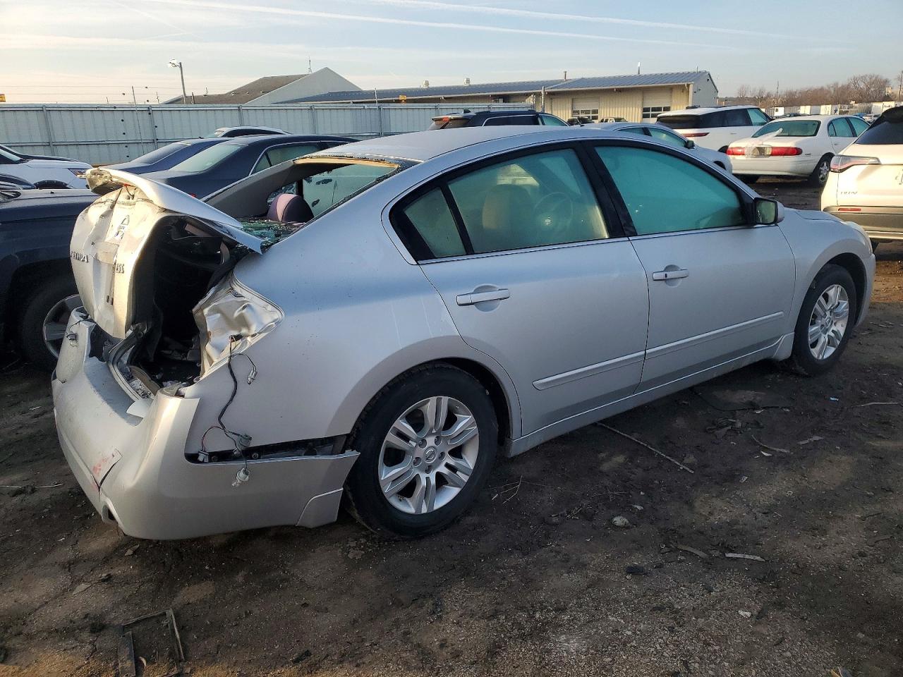 2012 NISSAN ALTIMA BASE photo 3