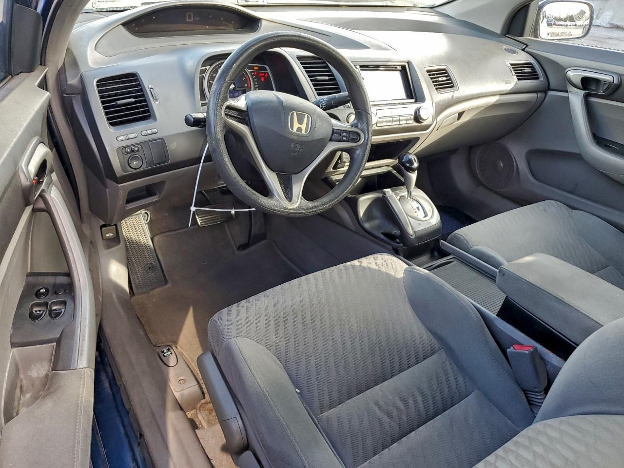 2011 HONDA CIVIC LX photo 8