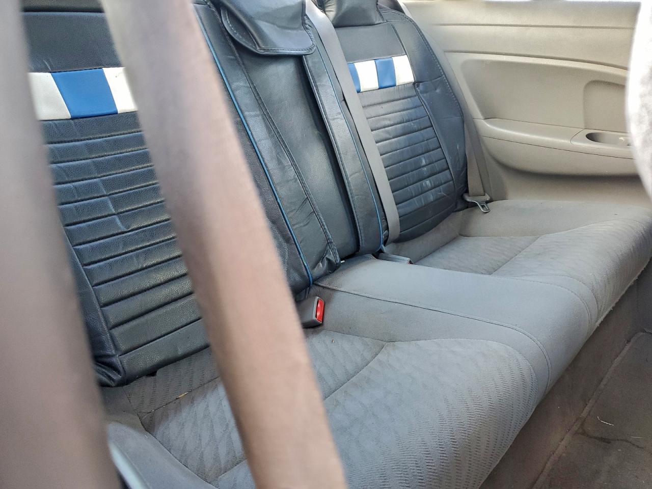 2011 HONDA CIVIC LX photo 10