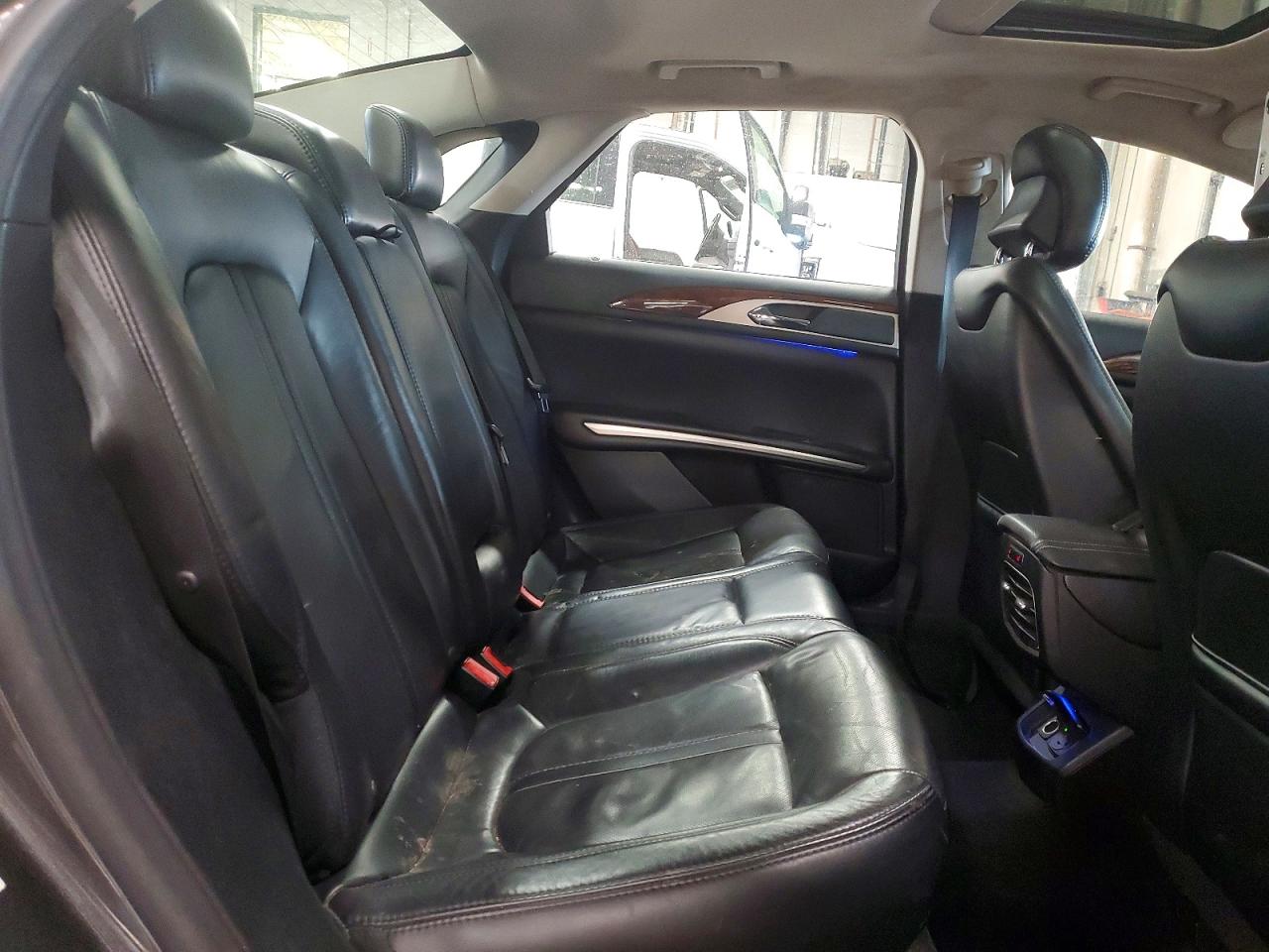 2015 LINCOLN MKZ photo 10