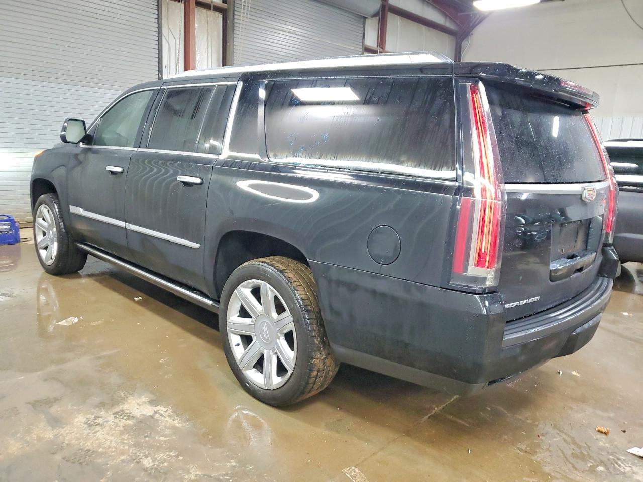 2015 CADILLAC ESCALADE ESV PREMIUM photo 2