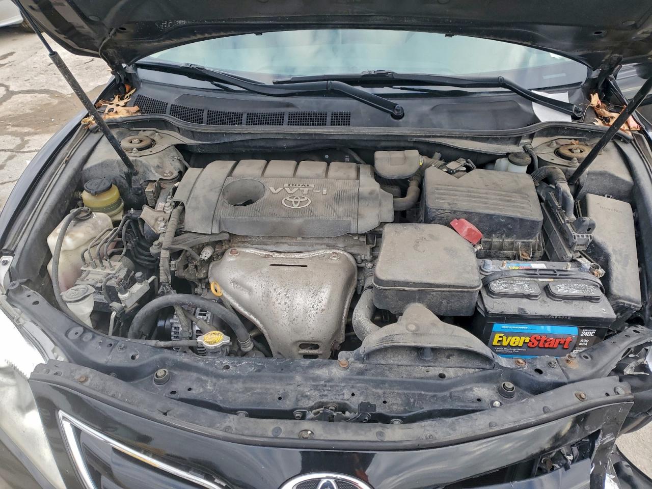 2010 TOYOTA CAMRY BASE photo 11