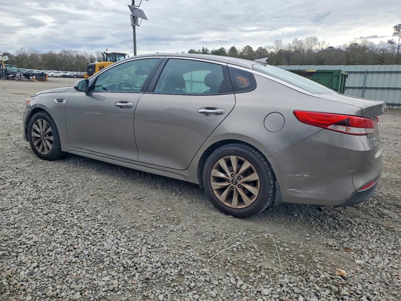 2018 KIA OPTIMA LX photo 2