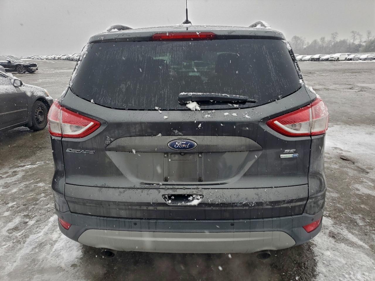 2016 FORD ESCAPE SE photo 6