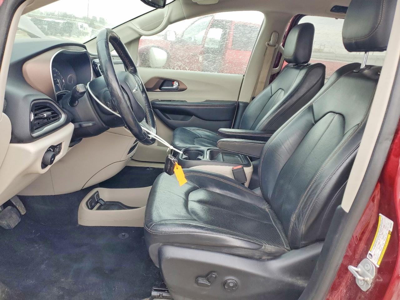 2019 CHRYSLER PACIFICA TOURING L photo 7