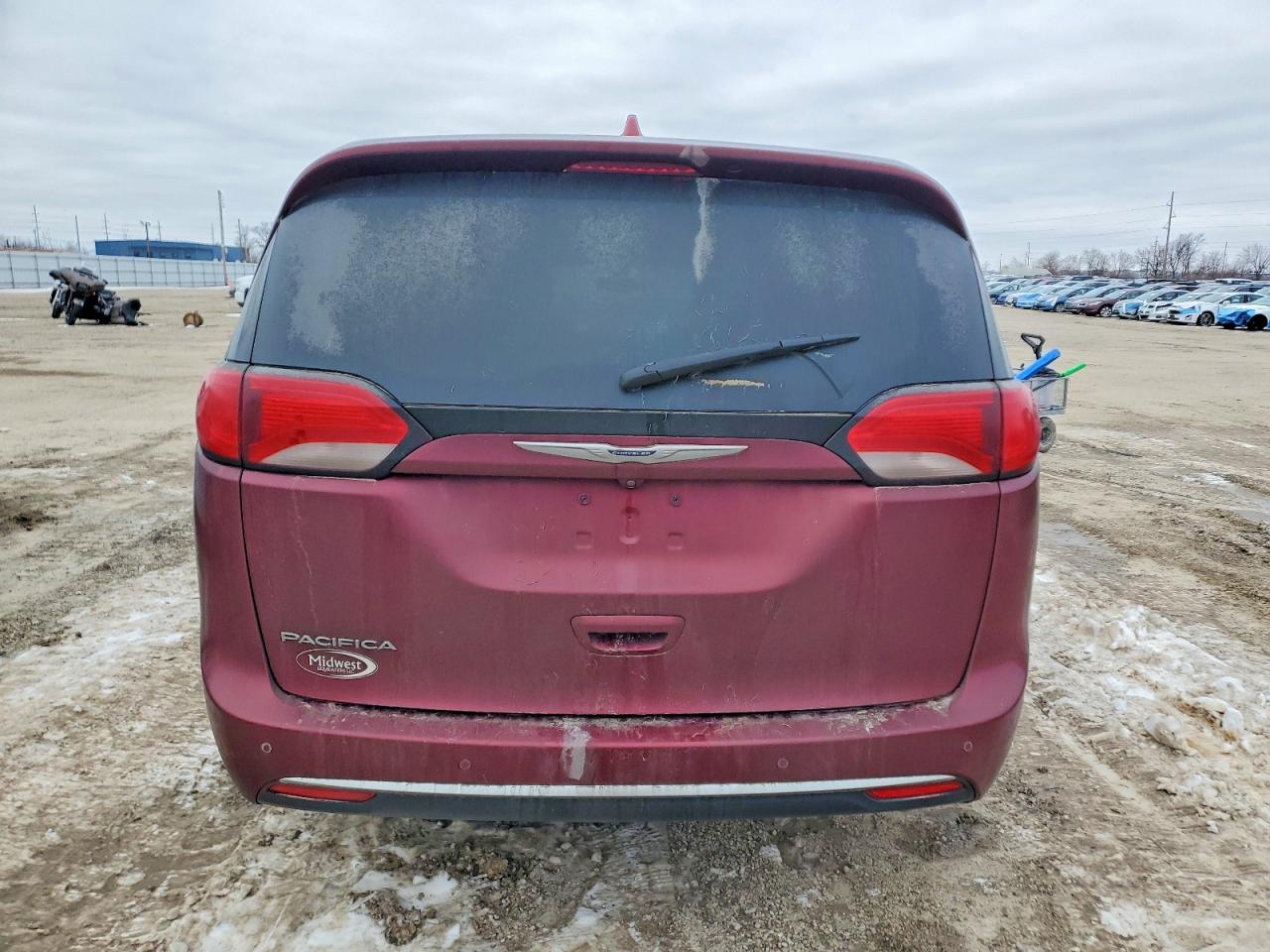 2019 CHRYSLER PACIFICA TOURING L photo 6