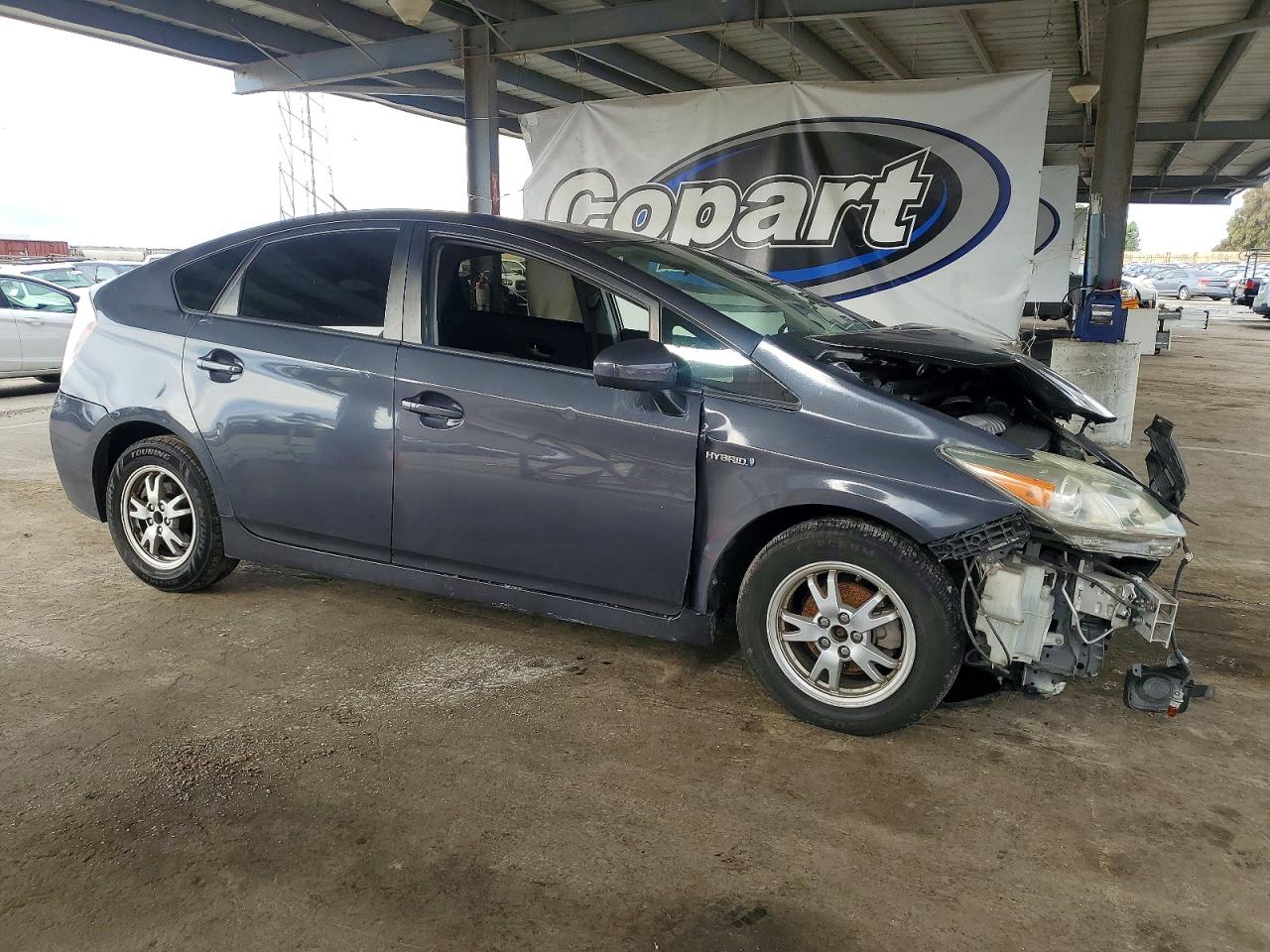 2011 TOYOTA PRIUS photo 4