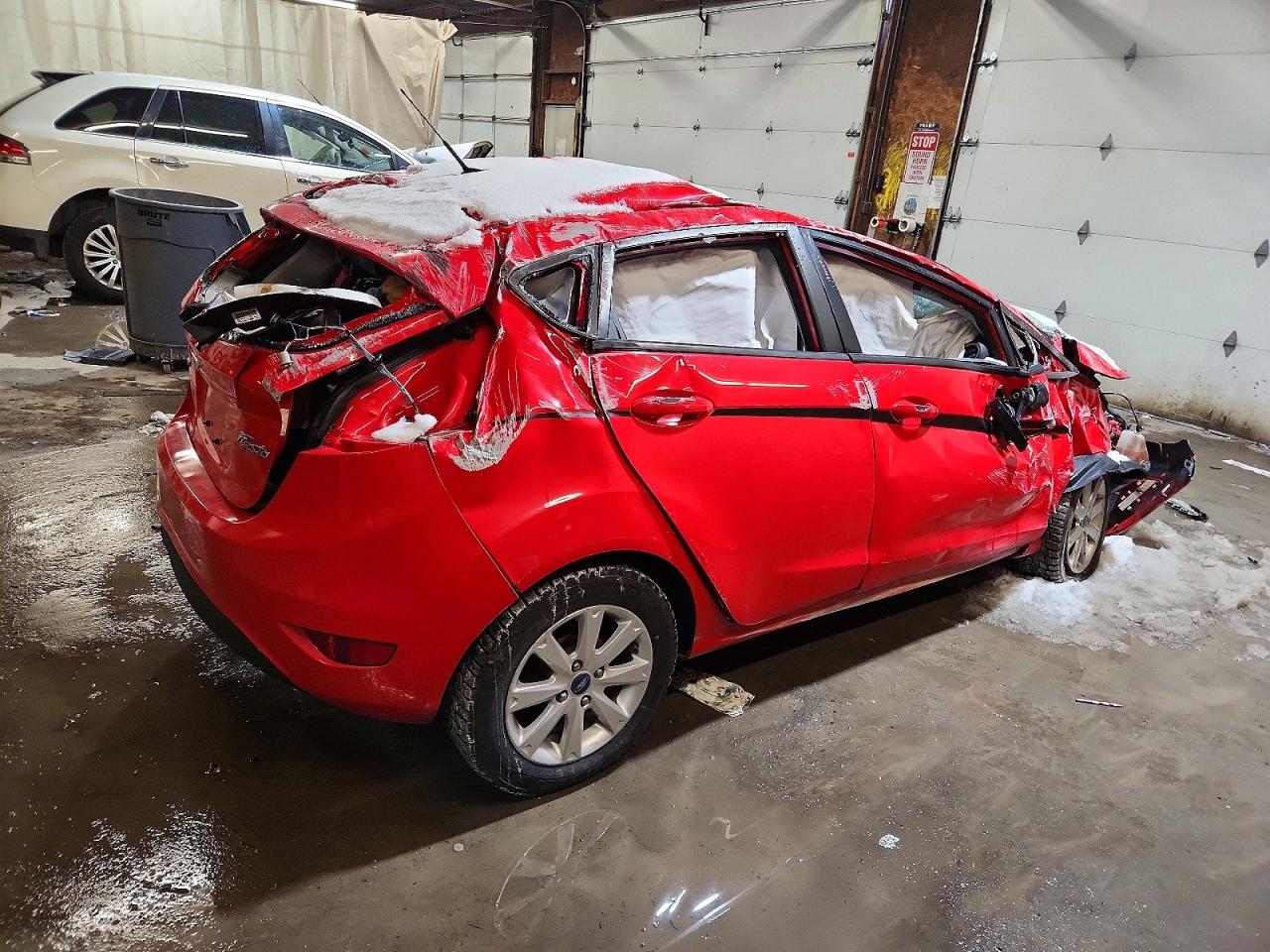 2012 FORD FIESTA SE photo 3