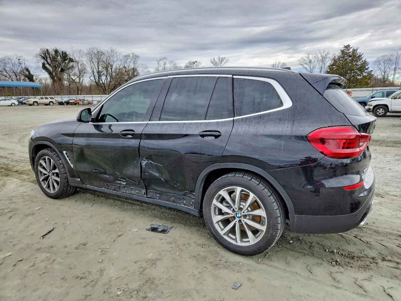 2019 BMW X3 XDRIVE30I photo 2