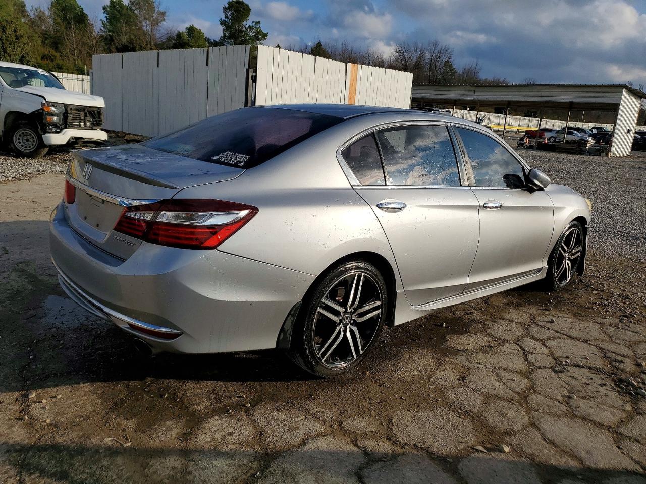 2016 HONDA ACCORD SPORT photo 7