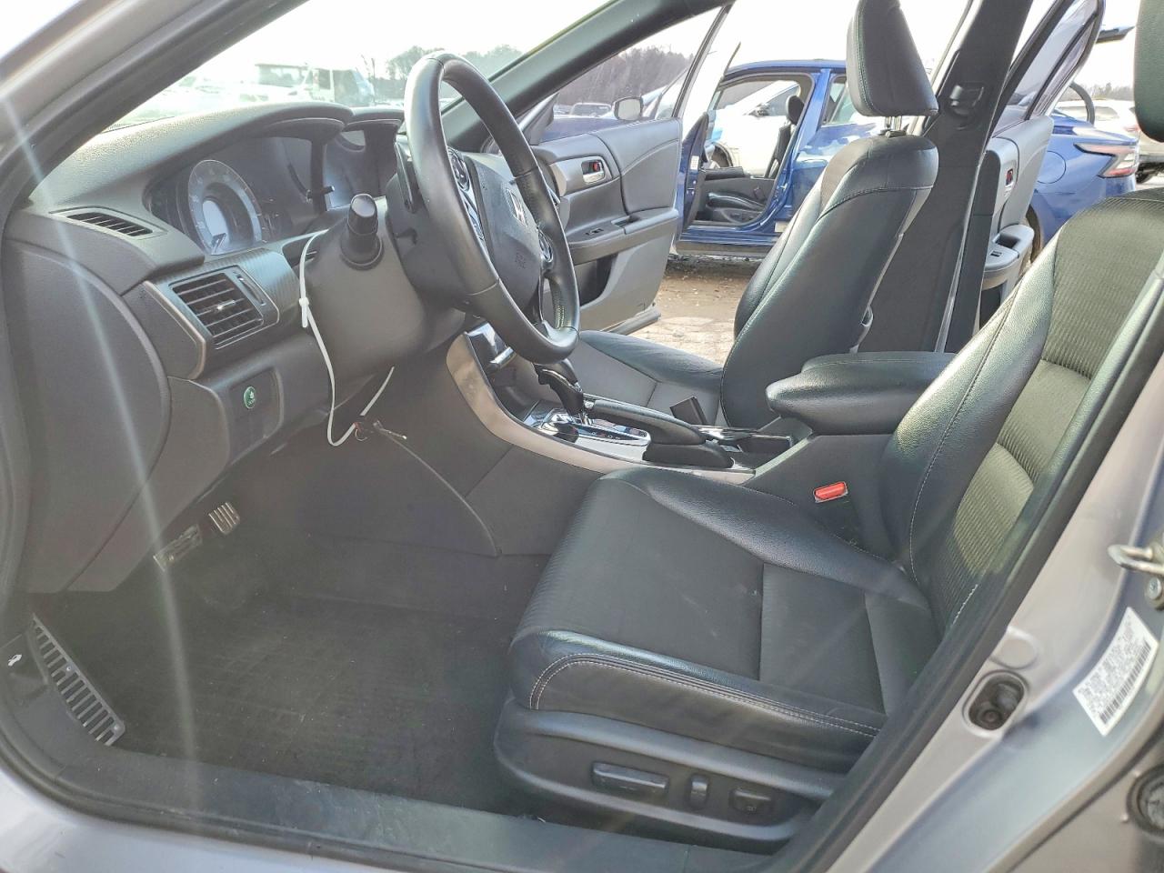 2016 HONDA ACCORD SPORT photo 19