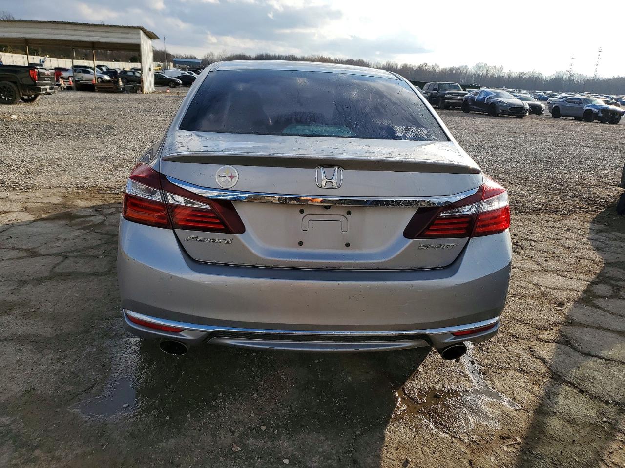 2016 HONDA ACCORD SPORT photo 16