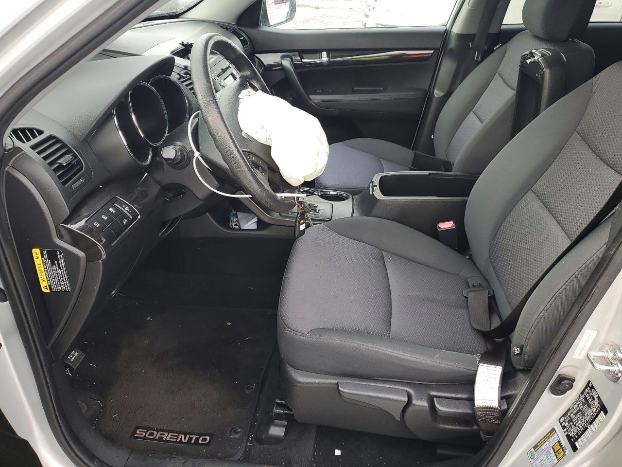 2012 KIA SORENTO BASE photo 7